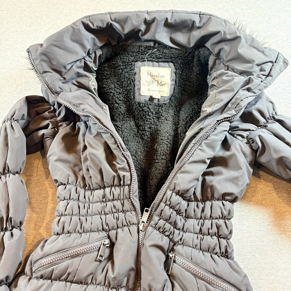 Maralyn & Me Puffer Jacket Womens Size M Black Faux Fur Hood Cinched Waist - Picture 6 of 7
